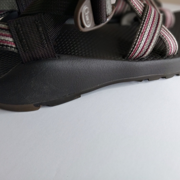 CHACO Like New Vibrant Women's Size 8W Brown and Gray Sandals - Picture 9 of 10